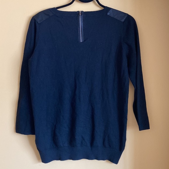 Banana republic black sweater LG - Picture 9 of 9